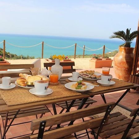 B&B La Torre เรอัลมอนเต ภายนอก รูปภาพ